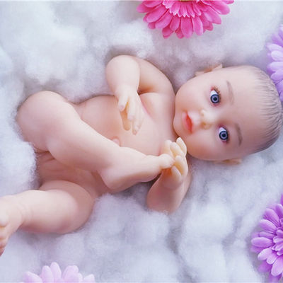 Αληθοφανές αναγεννημένο κορίτσι 39cm ζωγραφισμένη στο χέρι τρίχα κουκλών παιχνιδιών παιδιών